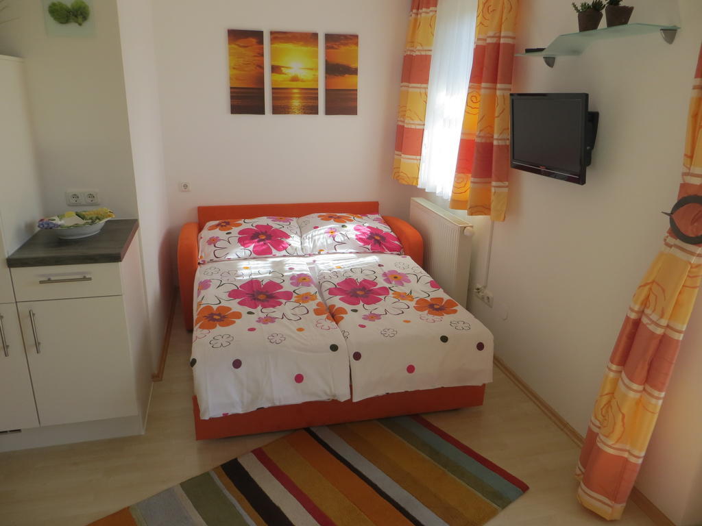 Ferienwohnung Brigitte Perner Нусдорф-ам-Аттерзе Номер фото